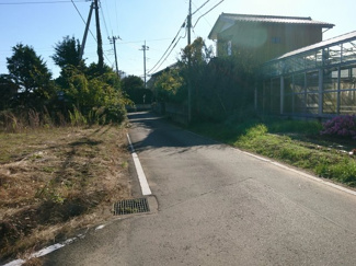 【前面道路含む現地写真】