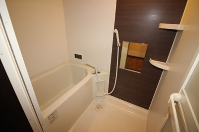 【浴室】 | アンピオ吉塚弐番館 | 別号室の写真になります。現況優先。