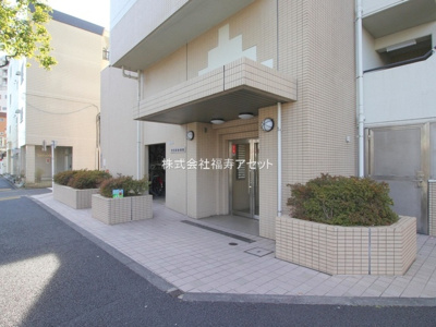 【エントランス】 | リリオ参番館