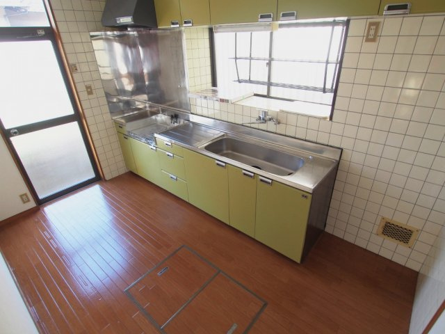 平原一戸建のキッチン