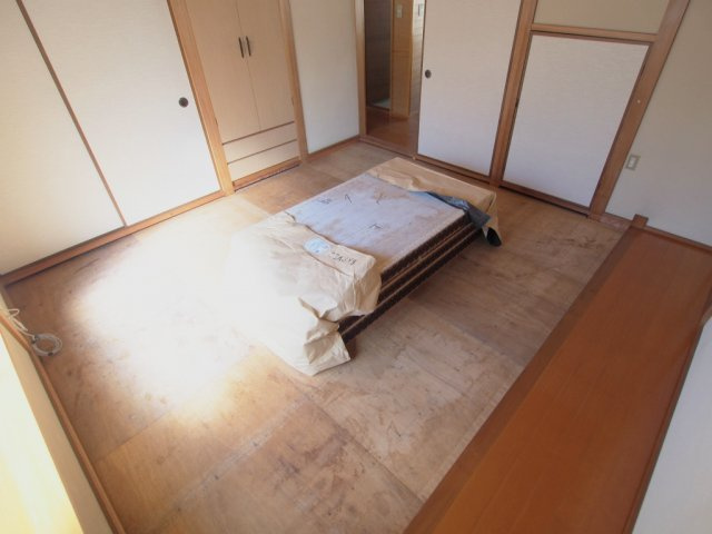 平原一戸建の洗面所