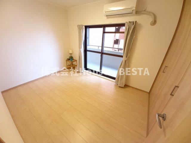 エクセレント神戸の和室