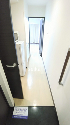 【エントランス】 | ヴィラージュ | 反転タイプ
※参考写真