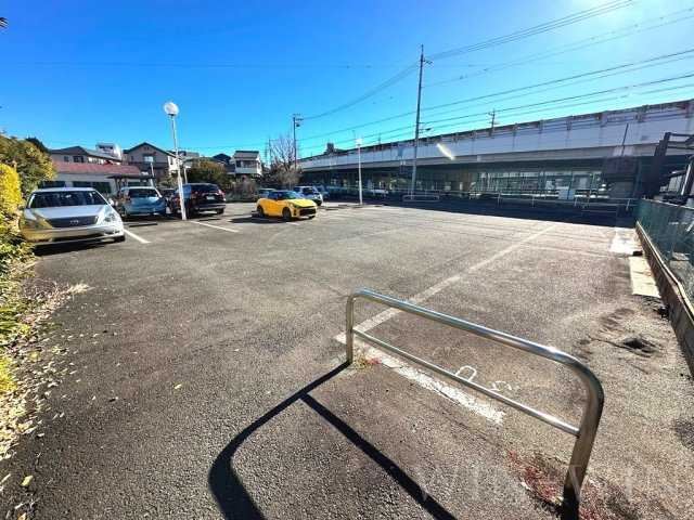 ナカスギマンションの駐車場