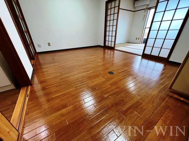 ナカスギマンションの居間・リビング