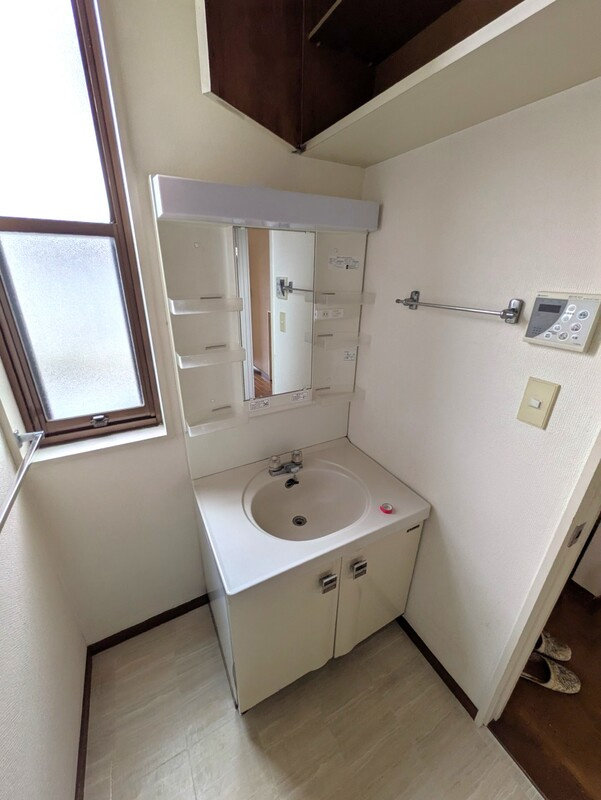 テラス-8の洗面所