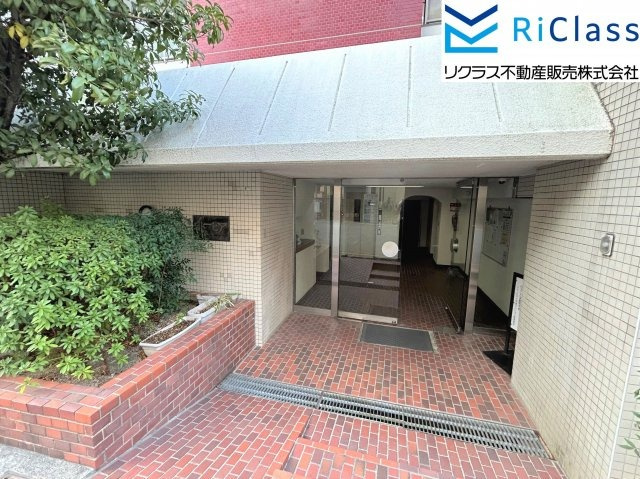 イトーピア六甲道マンションのエントランス|落ち着いたエントランスです