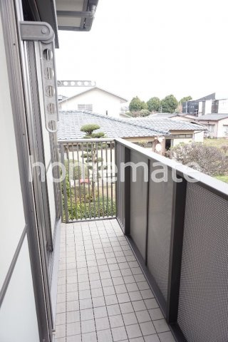 熊本市東区桜木２丁目のアパートのバルコニー