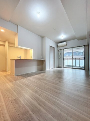 【居間・リビング】 | ザ・パークハウス築地入船 | ★エアコン・床暖房付きで1年中快適に過ごせます★