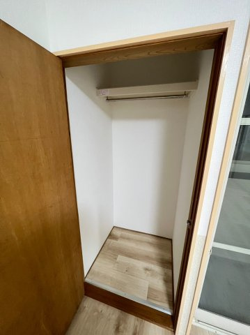 フローラル上越　弐番館の収納