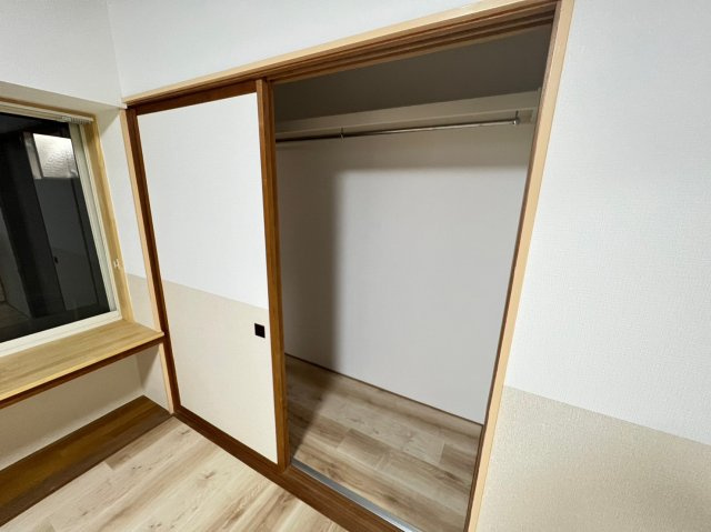 フローラル上越　弐番館の収納