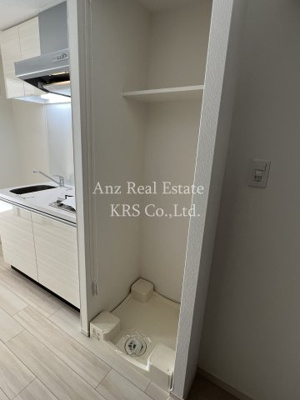 【設備】 | スプランディッドキャトル | 室内に洗濯機置き場があります♪