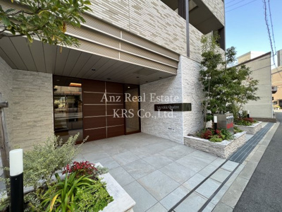 【エントランス】 | スプランディッドキャトル | 緑溢れるエントランス部分！