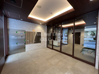 【ロビー】 | スプランディッドキャトル | 宅配BOXあります！