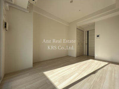 【洋室】 | スプランディッドキャトル | 南向き！7.6帖のお部屋です！日当たり抜群！