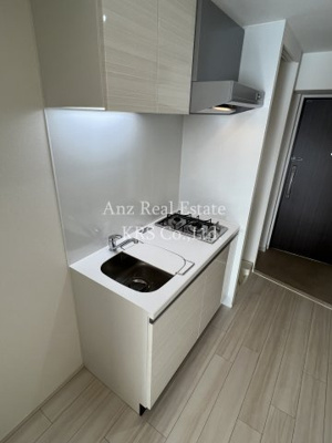 【キッチン】 | スプランディッドキャトル | 手元が明るくお料理しやすい♪まな板置き場のスペースも確保！