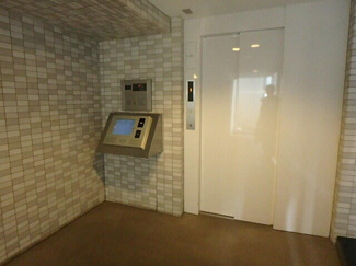 【エントランス】