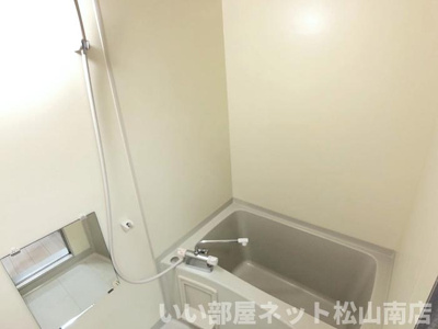 【浴室】 | リビングアレイＫ