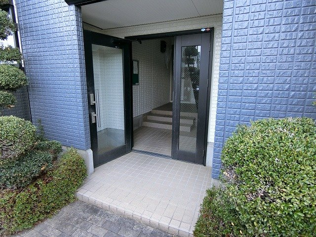 パルアモーレDのエントランス