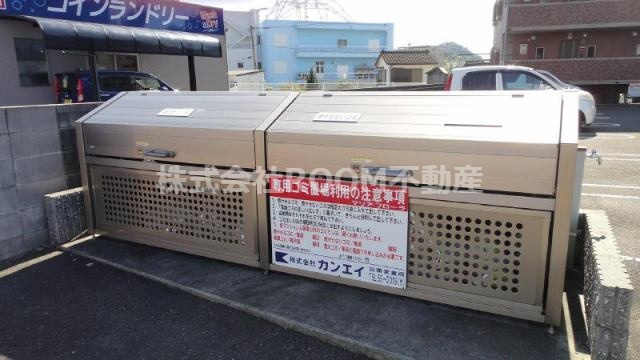 マリア・フローラの設備