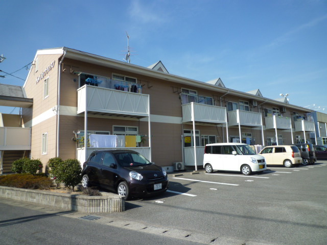 倉敷市中庄のアパートの外観