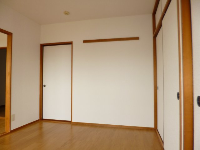 倉敷市中庄のアパートの寝室|洋室