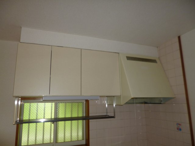 くらしきグリーンハイツのキッチン|キッチン上収納