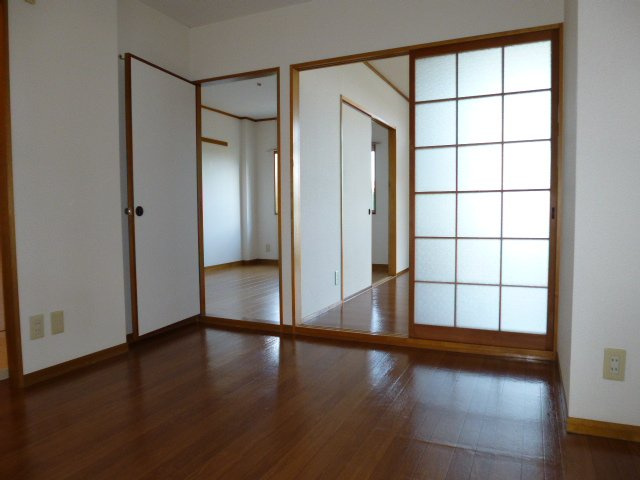 エルディムシャルマンＢのキッチン|ダイニング