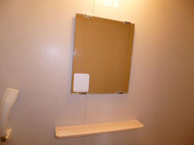 エルディムシャルマンＢの浴室|浴室鏡