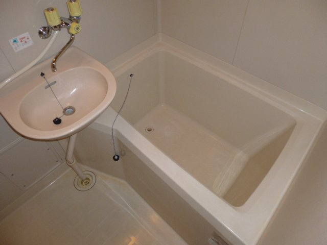 エルディムシャルマンＢの浴室