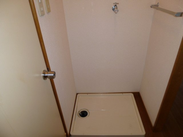 エルディムシャルマンＢのその他|洗濯機置き場