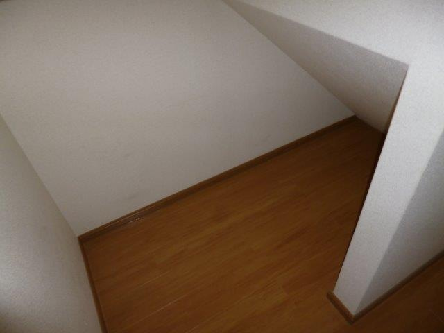 フィオーレ早島Ｂの収納|階段下収納