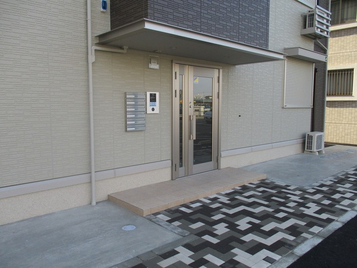 ソレイユ安祥Ⅱ　　刈谷市近郊の賃貸はクラスホームのエントランス
