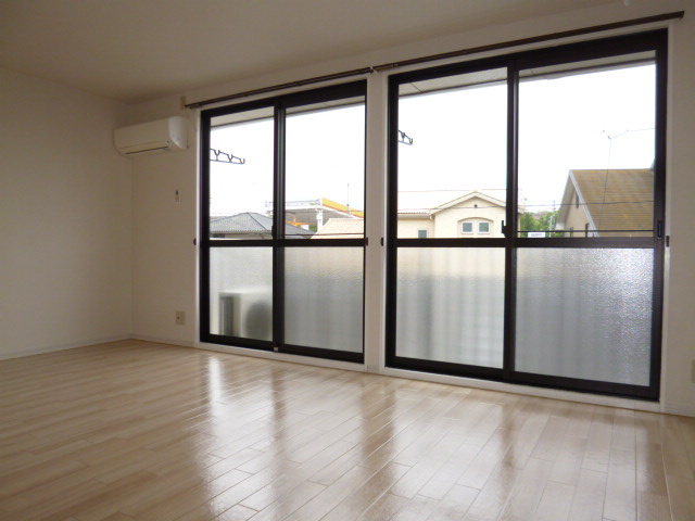 プレジール林の居間・リビング