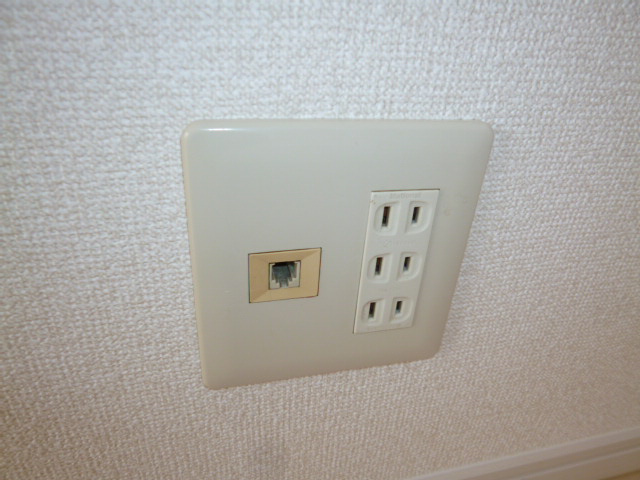 プレジール林の設備|電話モジュラー