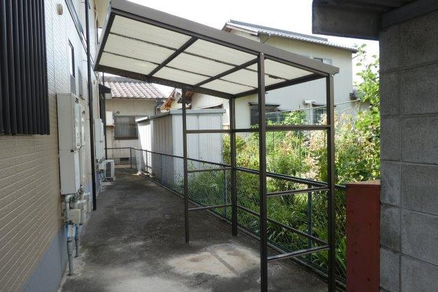 倉敷市老松町１丁目のアパートのその他共用部分|自転車置き場
