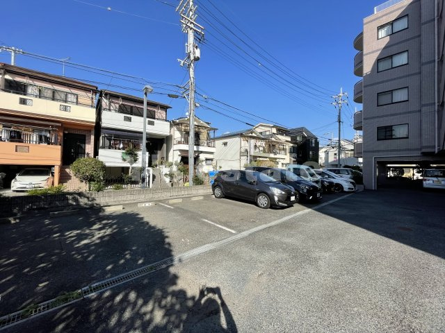 【駐車場】 | ベルヴェデーレ