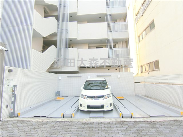コスモヴィータ蒲田アイリススクエアの駐車場