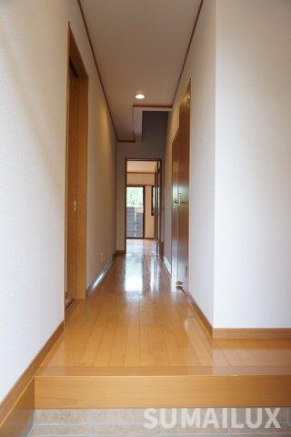 エムズヴィラージュCの玄関