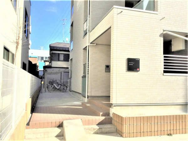 リブリ・大熊のエントランス