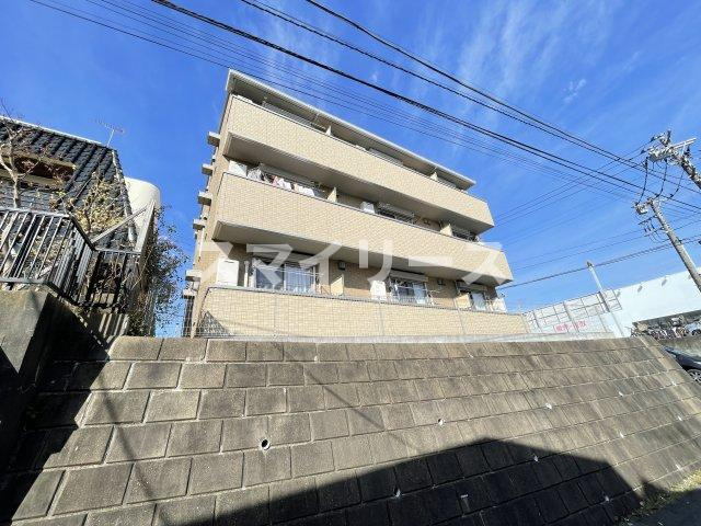 メゾンドベリタスの外観