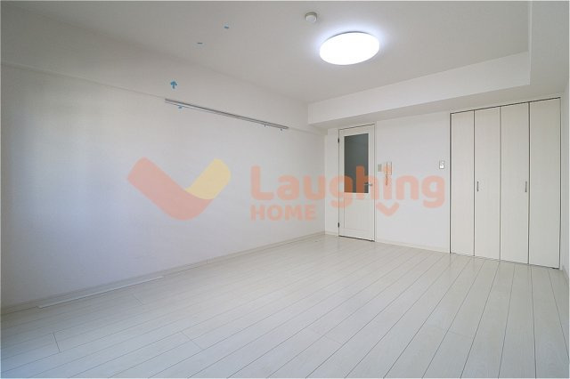 エトランゼ12の居間・リビング|こちらの居間で趣味の時間をお楽しみください