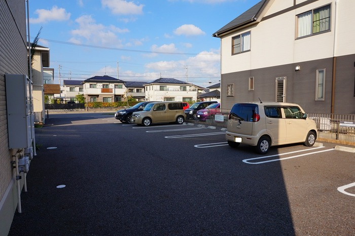 セジュール桜井B棟の駐車場