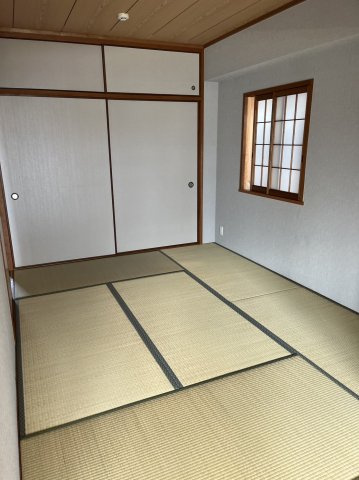 岸和田市北町の賃貸マンションの和室|い草の香りが落ち着く素敵な和室です