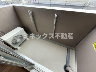 【玄関】 | LINO | 同タイプのお部屋の写真。現況を優先します。