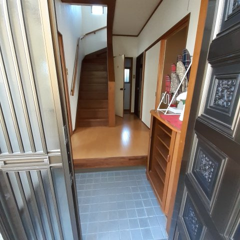 メープルⅣの玄関|落ち着いた玄関です