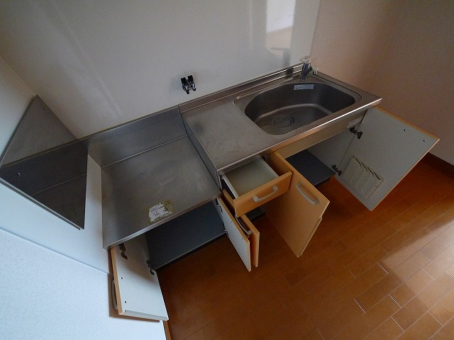 グレイス学園前の居間・リビング|ゆったりとした居間です