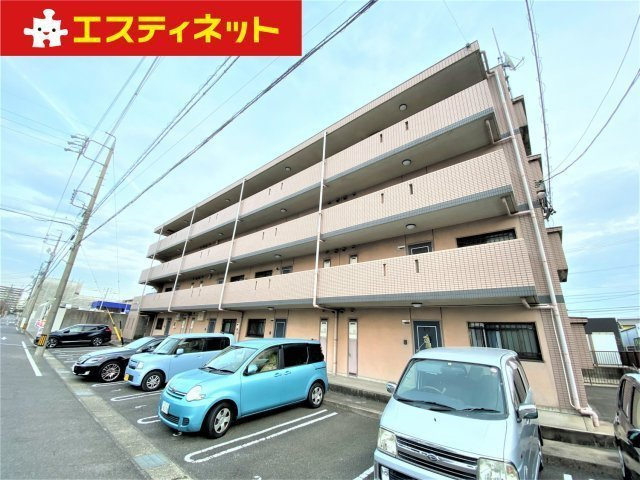 カームリー新海の外観