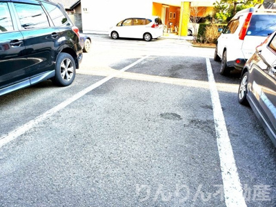 【駐車場】 | サンセール二軒屋イースト