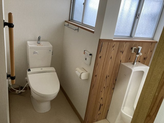 敦賀市野坂借家のトイレ